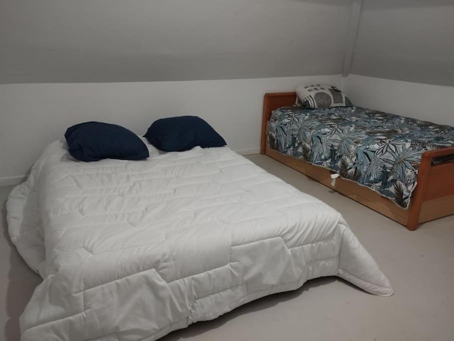 Agreable Maison Avec Parking Gratuit Apartment Amiens Exterior photo